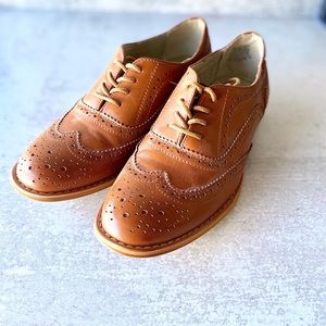 *Like New* WANTED OXFORDS - Brown (8.5)